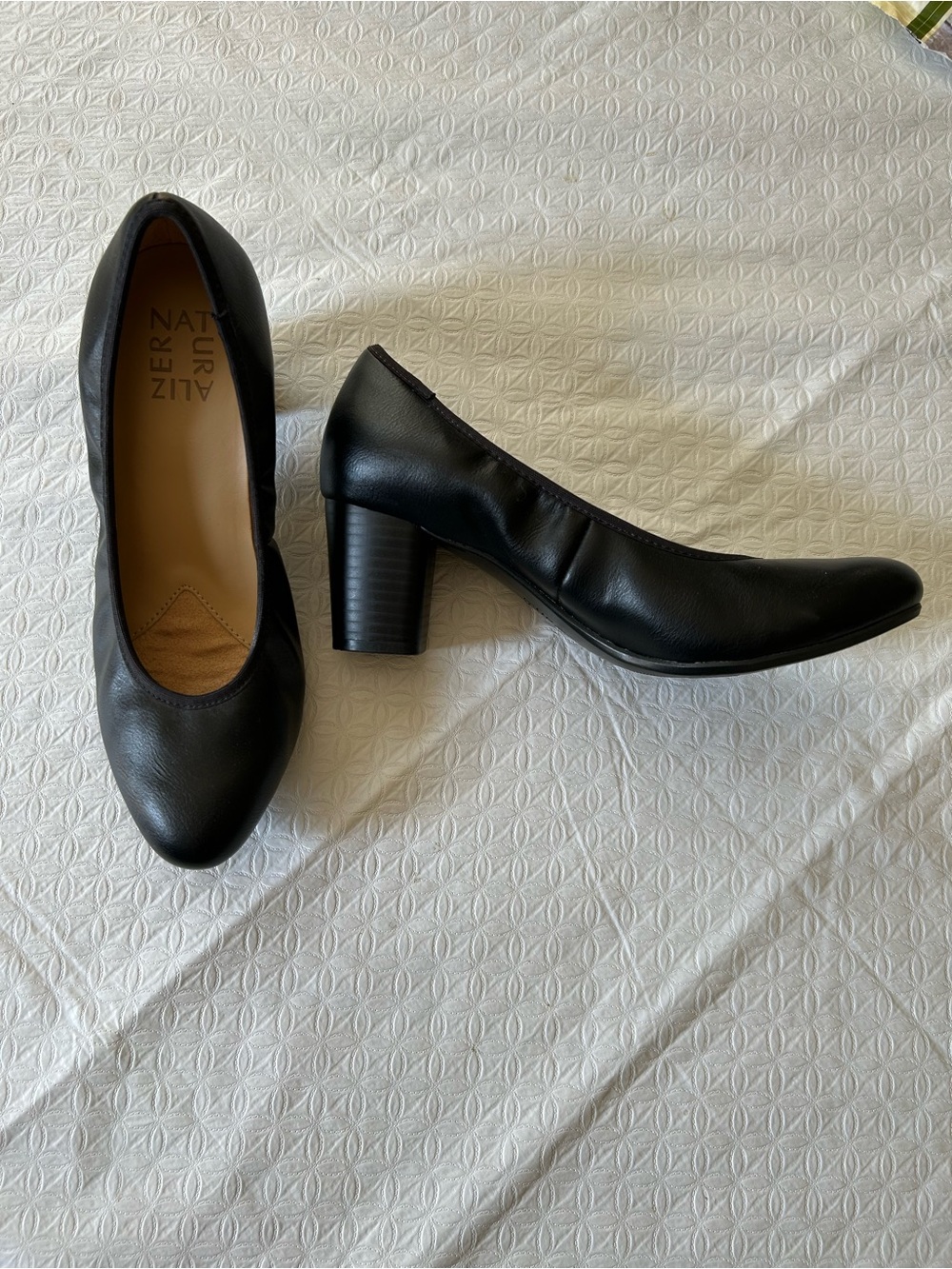 Naturalizer Black Leather Women's Slip-On  Pumps